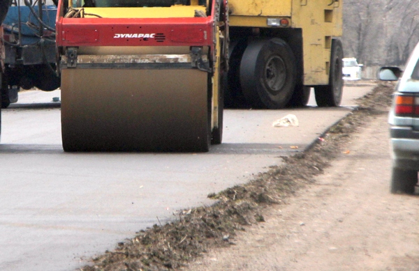"Халтурой" назвали талдыкорганцы асфальтирование одной из городских улиц