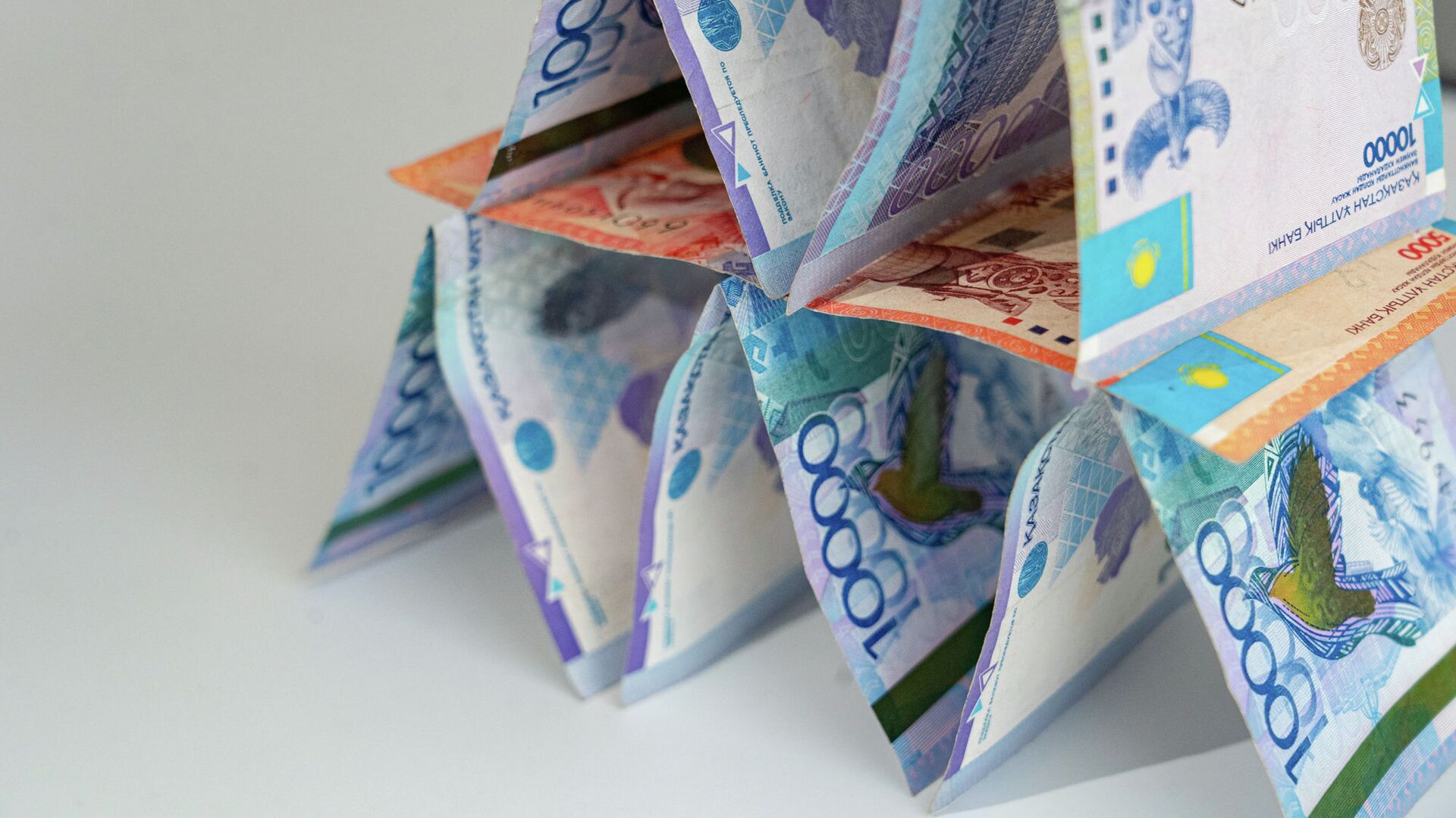 "Фармацевтическая компания" оказалась финансовой пирамидой в ВКО