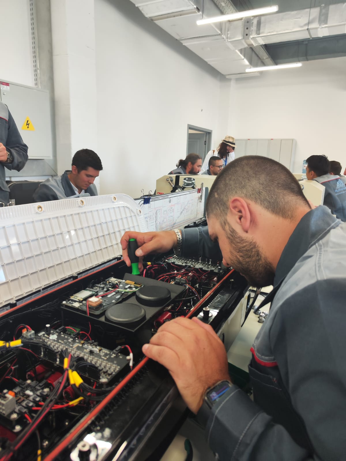 Сборка видеокомплексов на СЭЗ