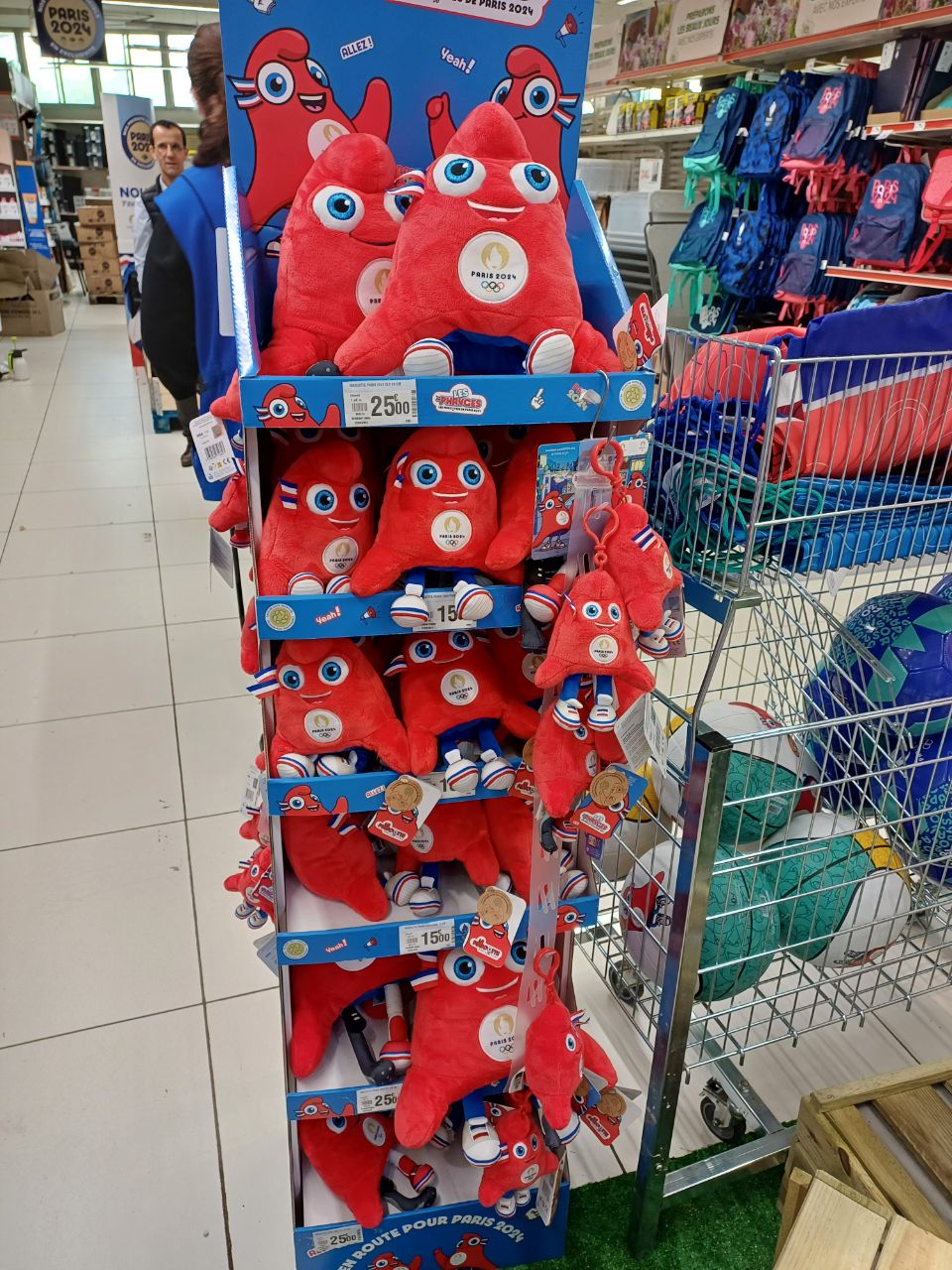 Официальные талисманы ОИ-2024. Фото: Альберт Ахметов Caravan.kz